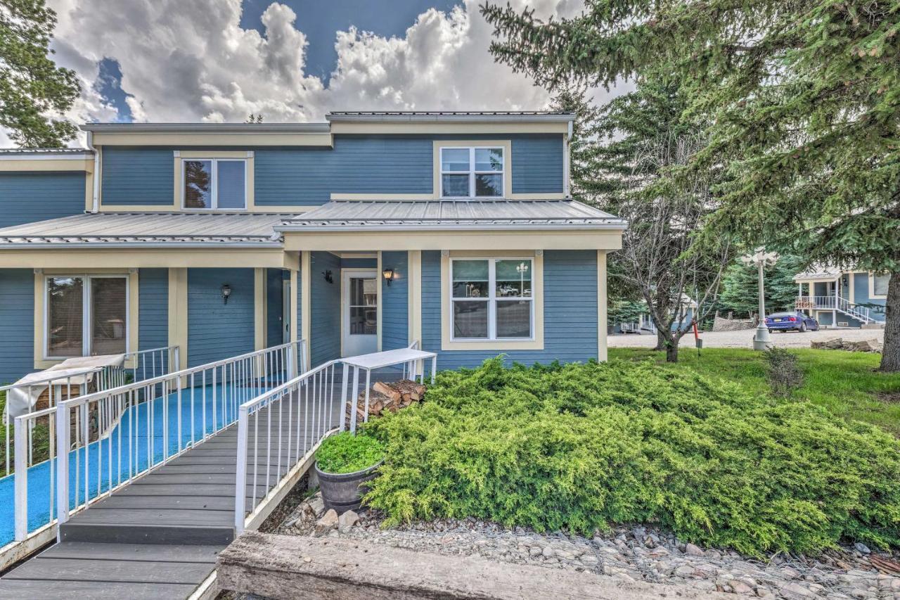 Dreamy, Family-Friendly Cloudcroft Townhome! Exterior photo